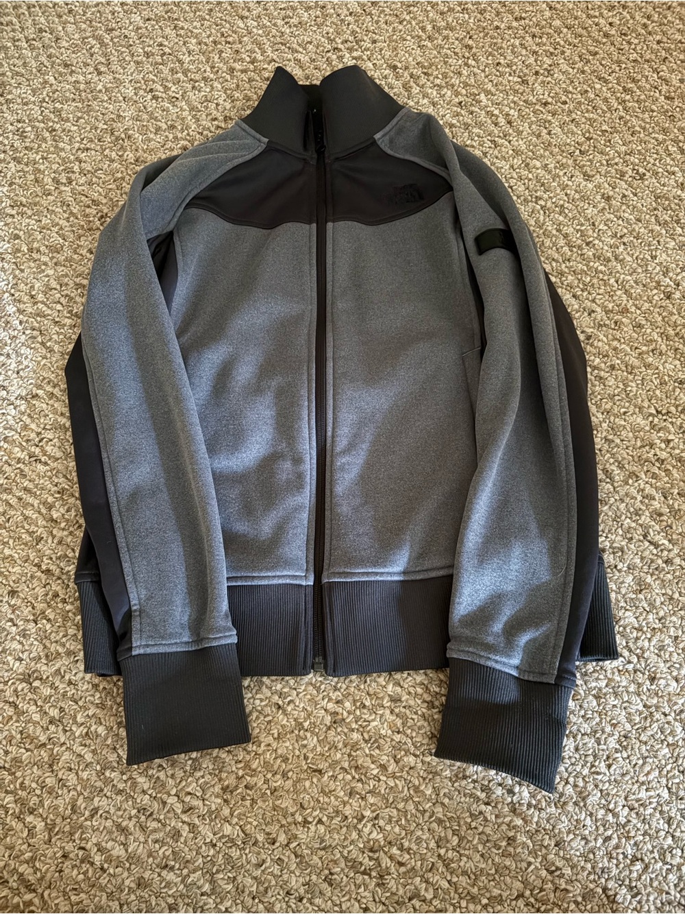 The North Face Men's Gray and Black Lightweight Zip Jacket
